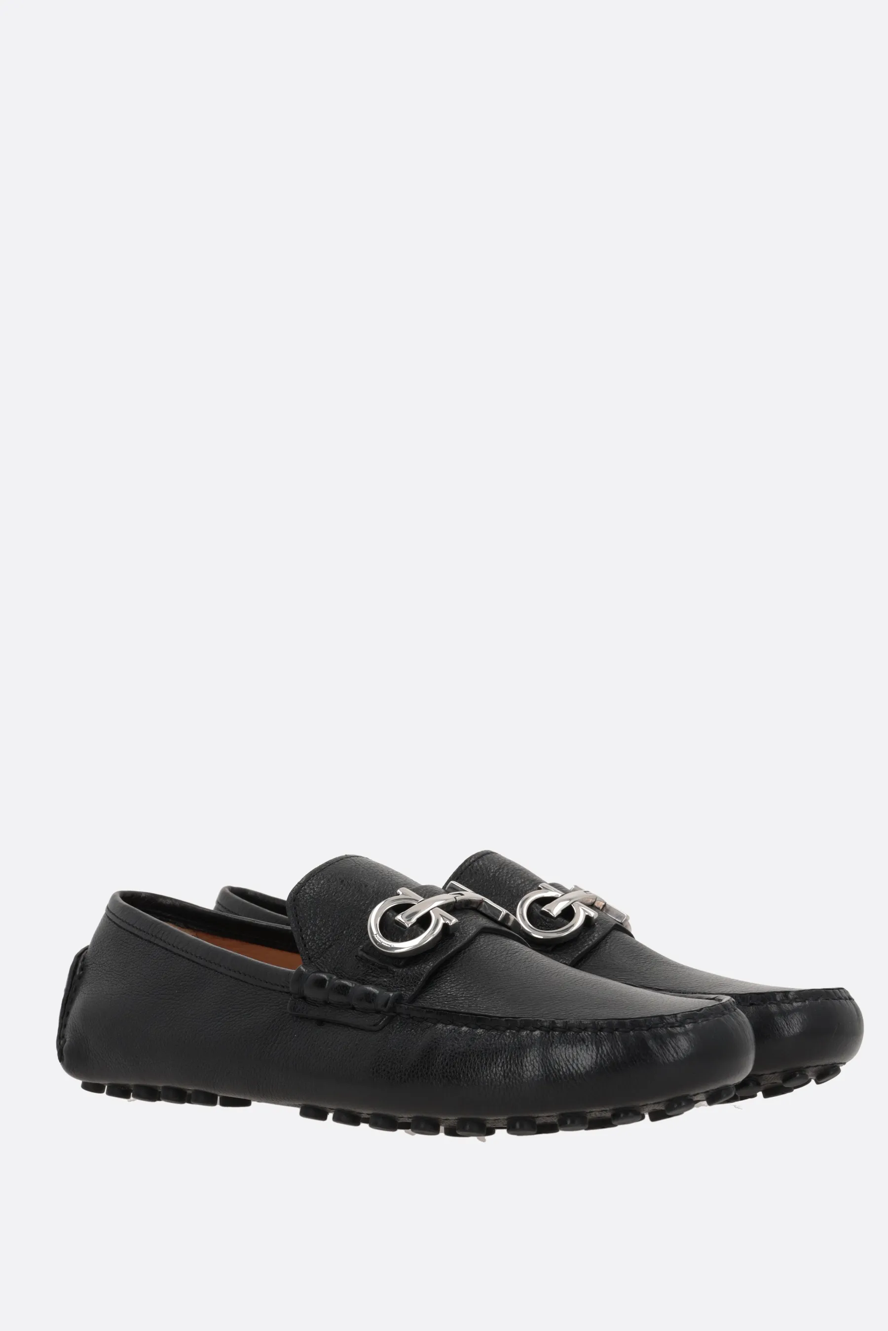 FERRAGAMO mocassino driver Grazioso in pelle martellata